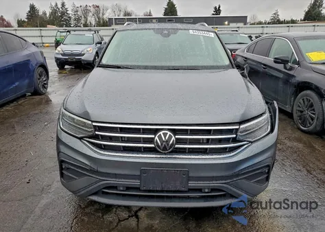 2024 Volkswagen Tiguan Se z USA, uszkodzony, nr VIN 3VVMB7AX7RM039728